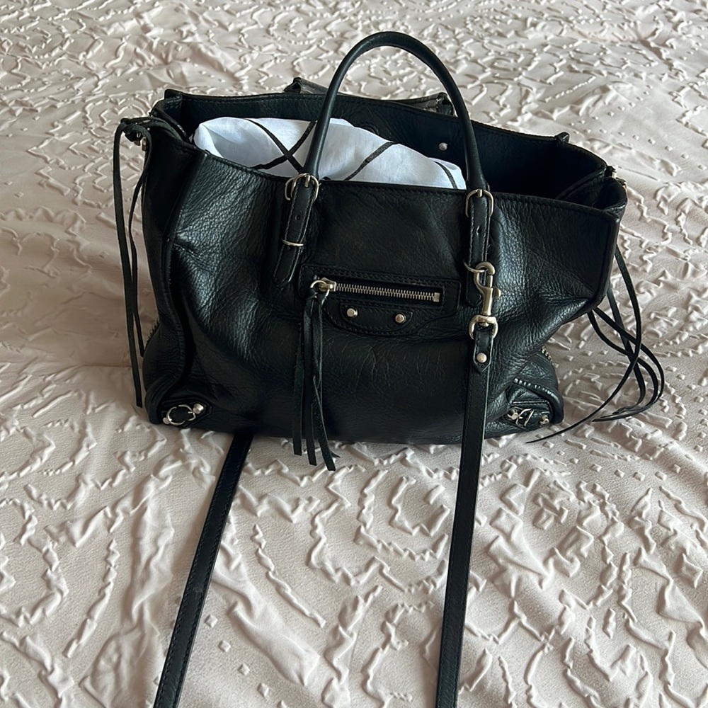 Woman's handbag Balenciaga